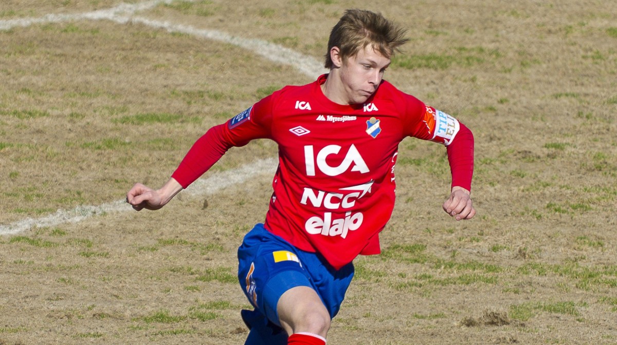 Från Superettan till Premier League - svenskarnas resa mot den stora scenen